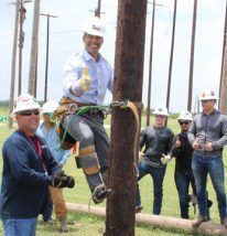 Fort Bend County Electrical Lineworker Technology