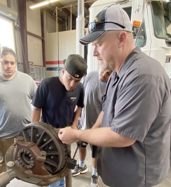 TSTC students benefit from learning about related programs - TSTC