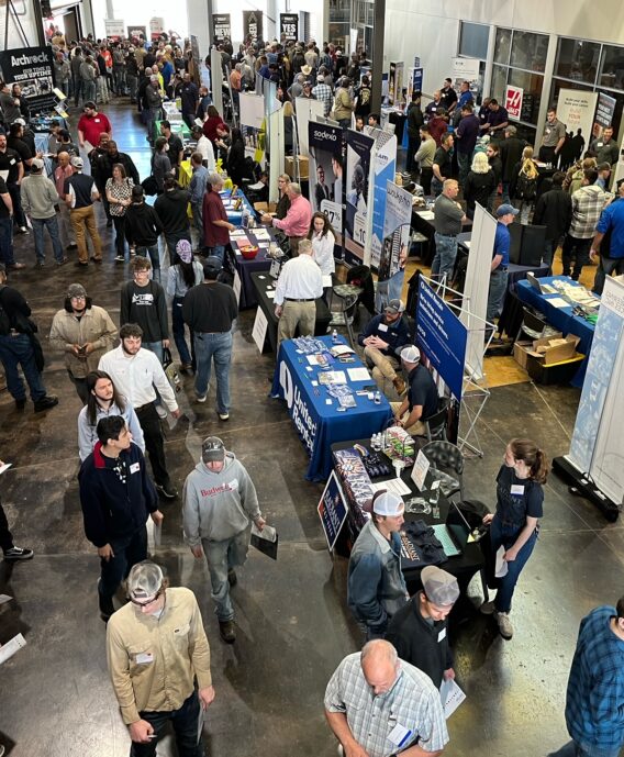 Students from TSTC’s North Texas campus attend Industry Job Fair in