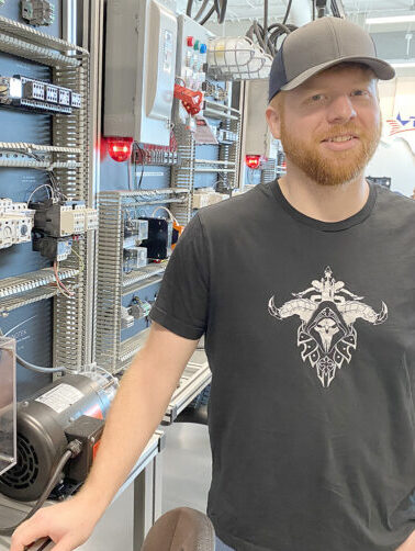 TSTC student enjoys working on electrical puzzles during class - TSTC