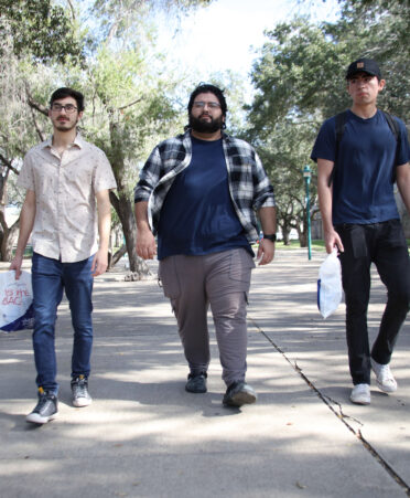 Some TSTC students walk through the Harlingen campus during the first week of the spring 2023 semester.
