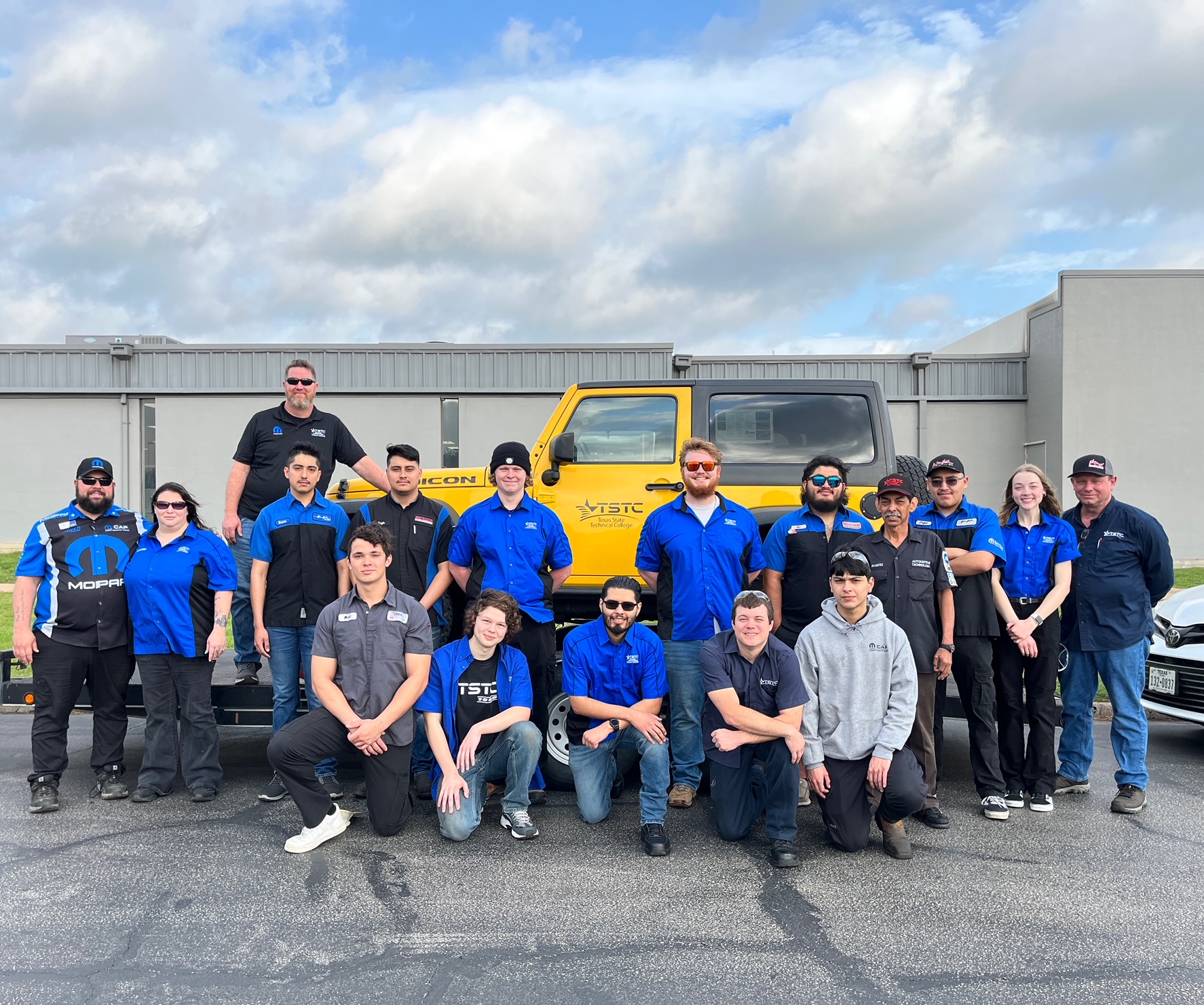 tstc-automotive-technology-students-take-part-in-carfest-in-san-antonio
