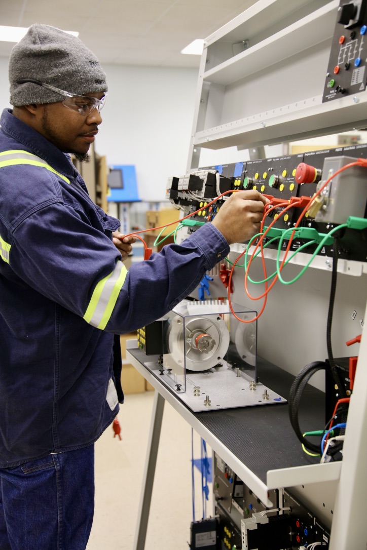 TSTC students turn doing what they love into careers - TSTC