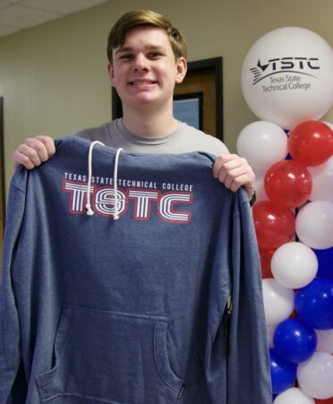 Quitman High School junior Cole Papez plans to attend TSTC’s Marshall campus after he graduates. He hopes to enroll in both the Cybersecurity and Business Management Technology programs. (Photo courtesy of TSTC.)