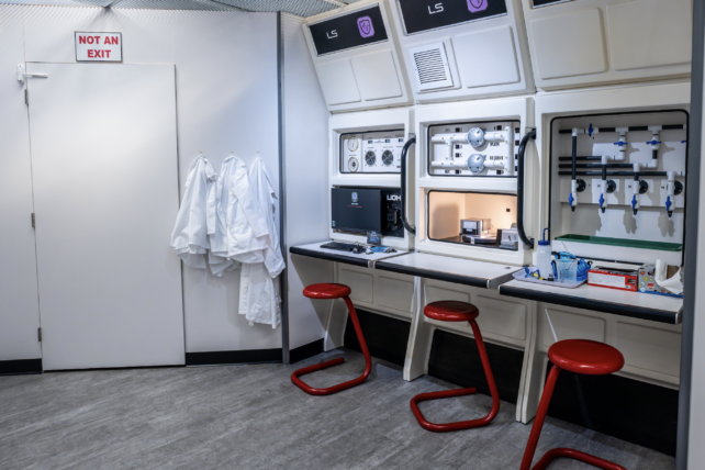 Challenger Learning Center Interior Photo