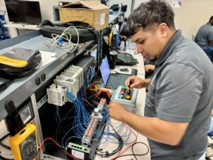 First-generation college students turn to TSTC for better futures 2502A4C9 DBDF 4DB6 99C2 3C21E57ED9DD 1 105 c 300x225 - First-generation college students turn to TSTC for better futures