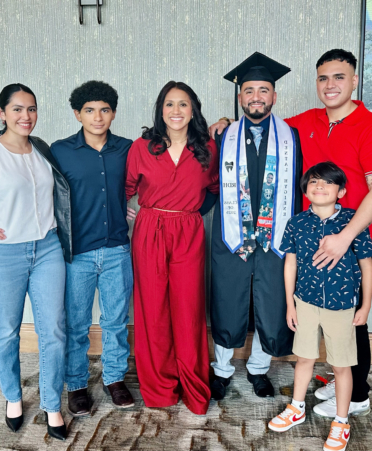 Chris Cedillo (fourth from left) celebrates his Associate of Applied Science degree in Dental Hygiene with his family at TSTC’s Spring 2025 Commencement on April 25.