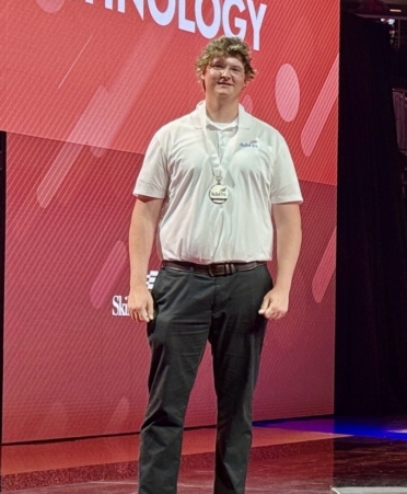 Shawn Couet (left), an Electromechanical Technology student at Texas State Technical College’s Sweetwater campus, received the silver medal in Electronics Technology at the 2025 SkillsUSA National Leadership and Skills Conference. (Photo courtesy of TSTC.)