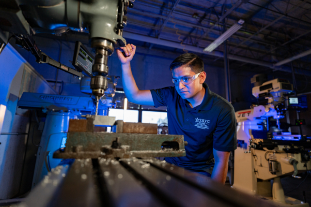 precision machining student in the lab