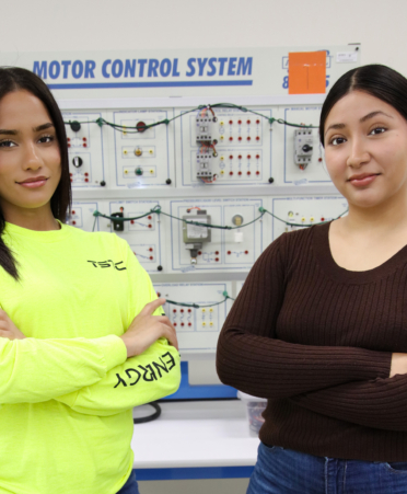Ava Boisjoli (left) and Karla Garcia are Wind Energy students at TSTC’s Harlingen campus.
