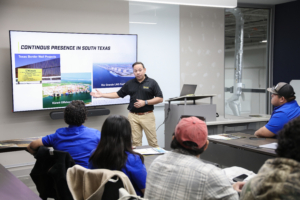 Diesel Equipment program connects with Kiewit about future job prospects 2R7A9071 1 300x200 - Diesel Equipment program connects with Kiewit about future job prospects