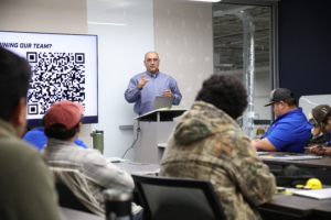Diesel Equipment program connects with Kiewit about future job prospects 2R7A9133 300x200 - Diesel Equipment program connects with Kiewit about future job prospects