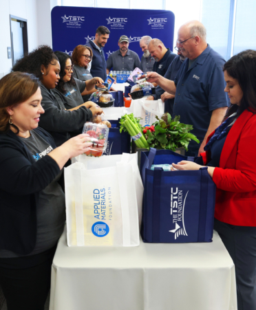 The TSTC Foundation accepts $25,000 grant from Applied Materials Foundation for ARC food pantry 8F5A2513 372x451 - The TSTC Foundation accepts $25,000 grant from Applied Materials Foundation for ARC food pantry