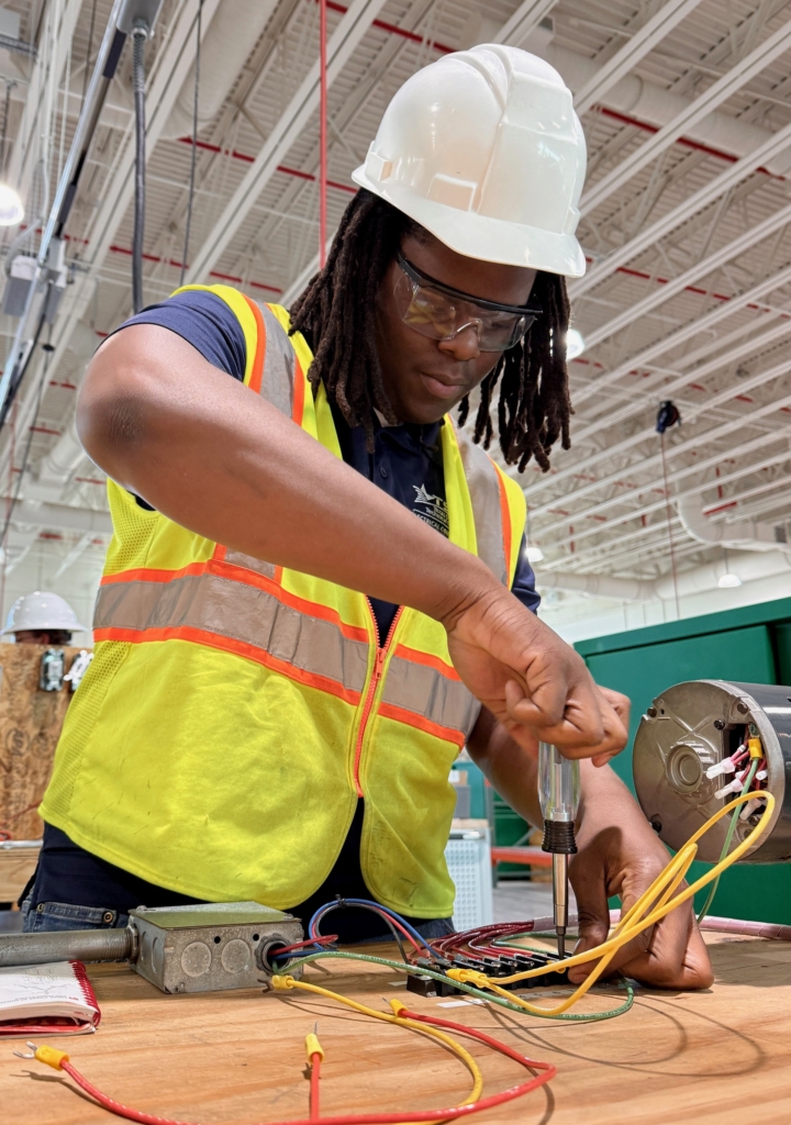 Electrical Construction Program Electrical Construction to debut at TSTC’s Marshall campus - TSTC