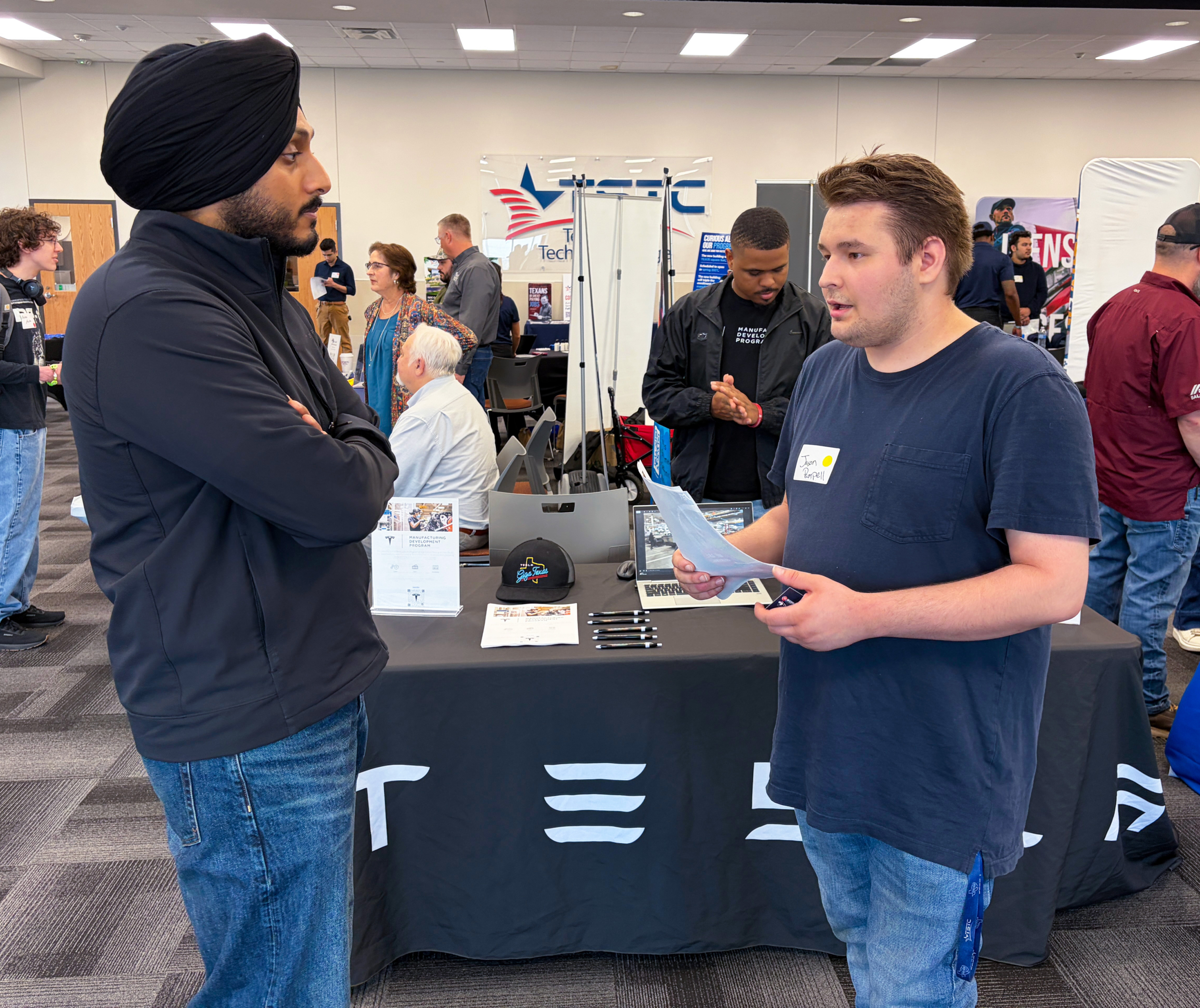 Samsung, Oracle and Koenig & Bauer recruit at TSTC in Williamson County job fair INDUSTRY JOB FAIR 5 scaled - Samsung, Oracle and Koenig & Bauer recruit at TSTC in Williamson County job fair