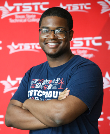 Chinonso Ojimba received an associate degree in Cybersecurity at Texas State Technical College’s Fort Bend County Spring 2026 Commencement on April 21 in Stafford.
