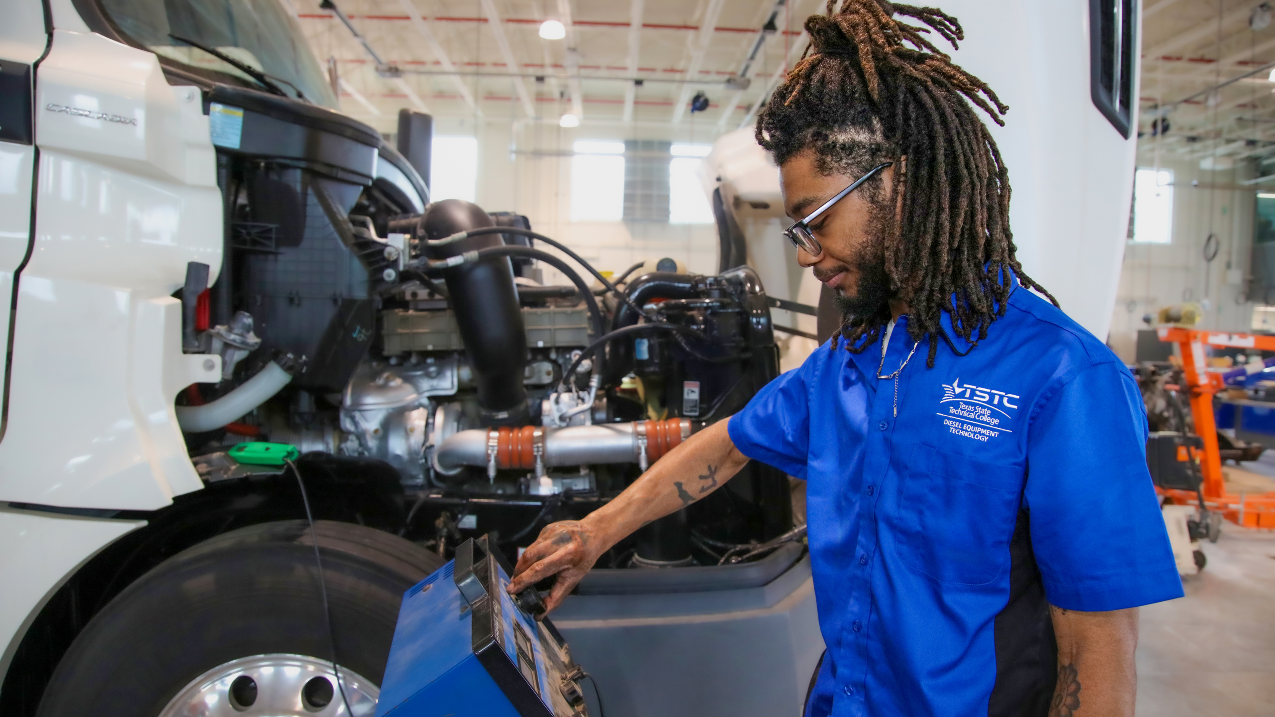 Feature Transportation 04 scaled - Featured - Transportation | The Mechanical Minds of Sacco and Harris