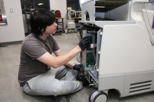 Medical employers value TSTC’s Biomedical Equipment program for workforce demand 2R7A0702 300x200 - Medical employers value TSTC’s Biomedical Equipment program for workforce demand