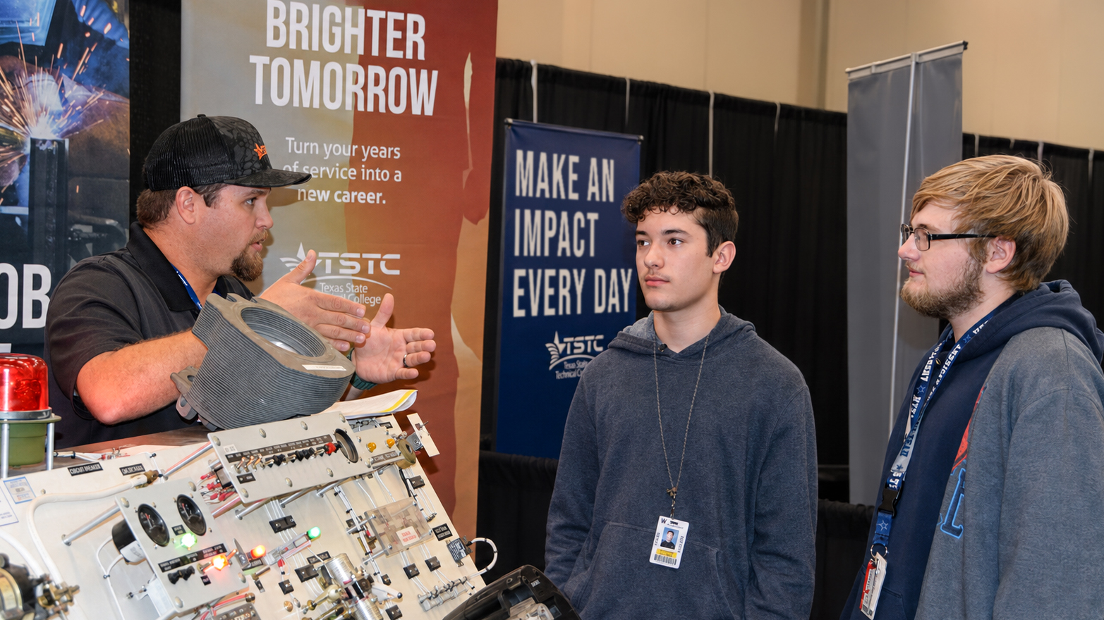 feature aviation4 - Featured | Flying High: TSTC Alumni Pay It Forward as Aviation Instructors