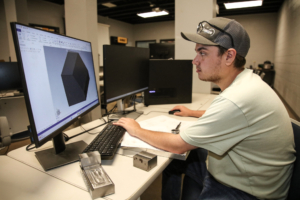 2R7A0794 2 300x200 - Industry partners see TSTC as pipeline for next generation of machinists