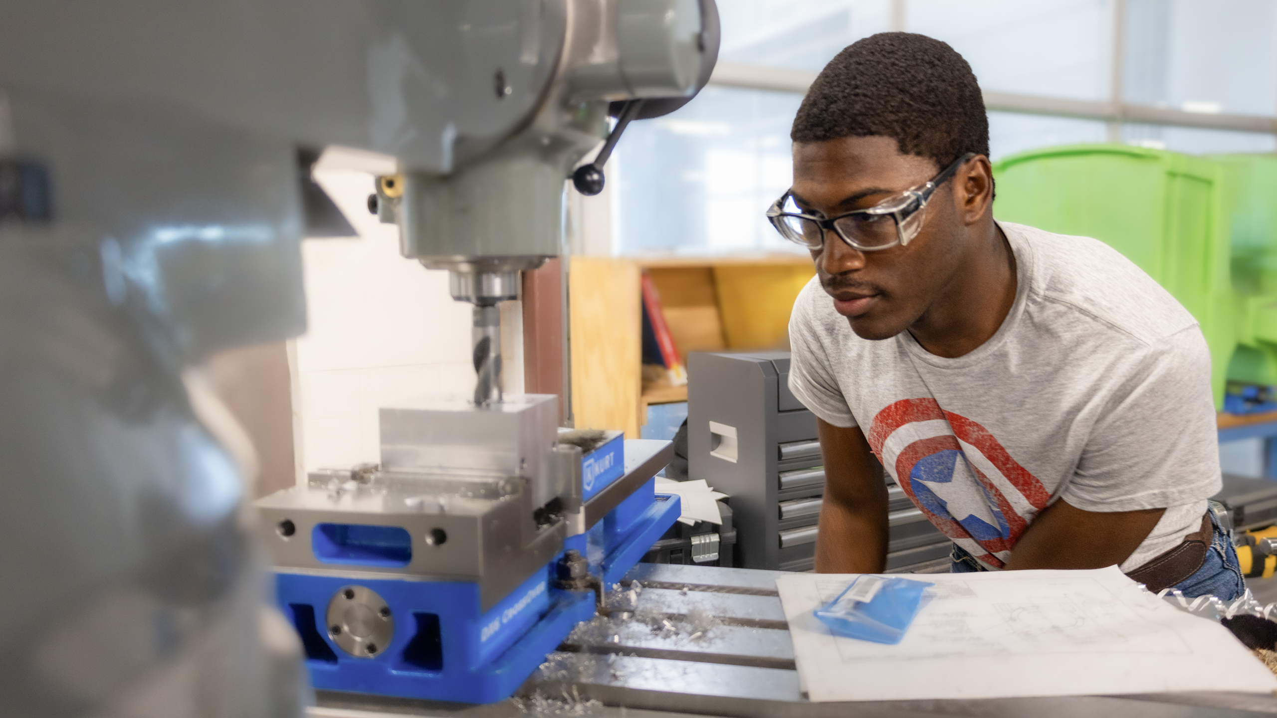 feature precision4 scaled - Featured - Precision Machining | How Jeffrey Cutts Found His Focus at TSTC